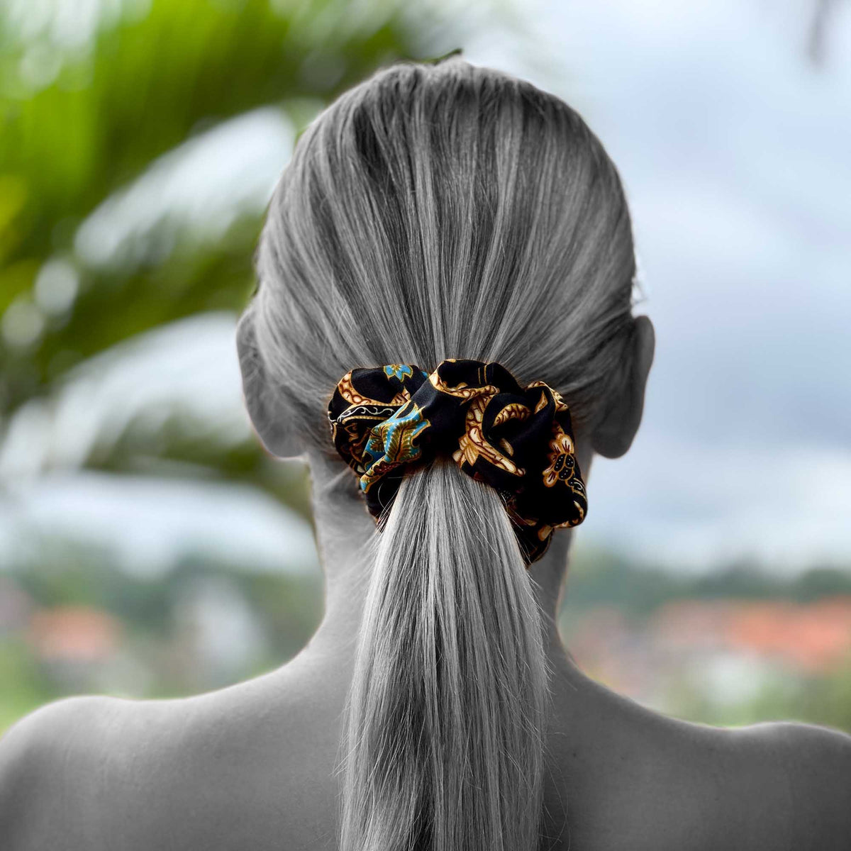 Wayan Hair Scrunchie